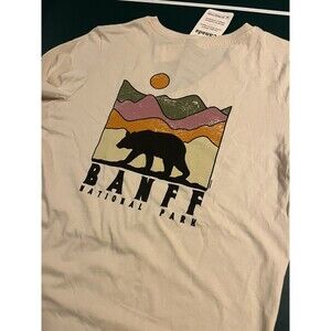 NEW Women’s Banff National Park Cream V Neck T-Shirt LARGE Alberta Canada Bear